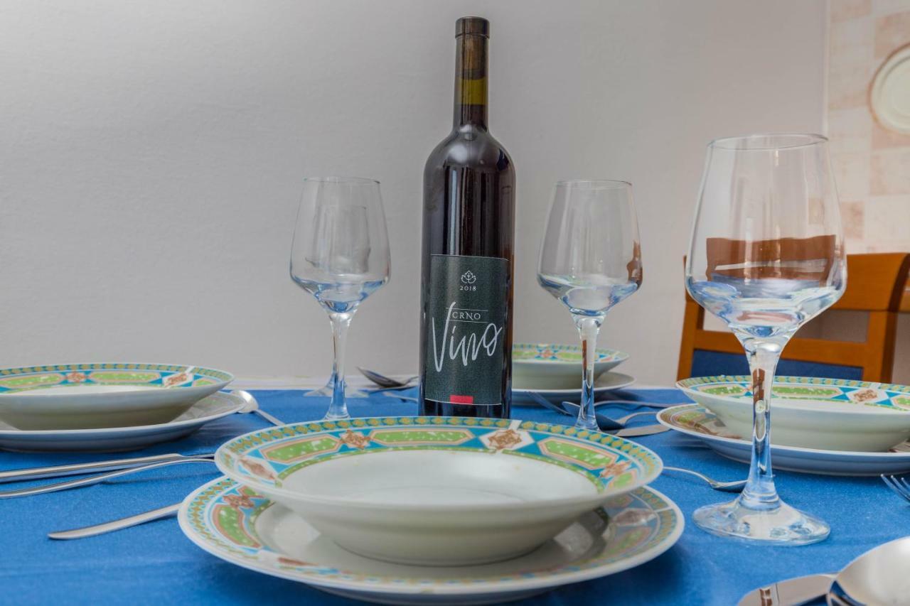 Apartmani Adria Lila Crikvenica 德拉马利 外观 照片