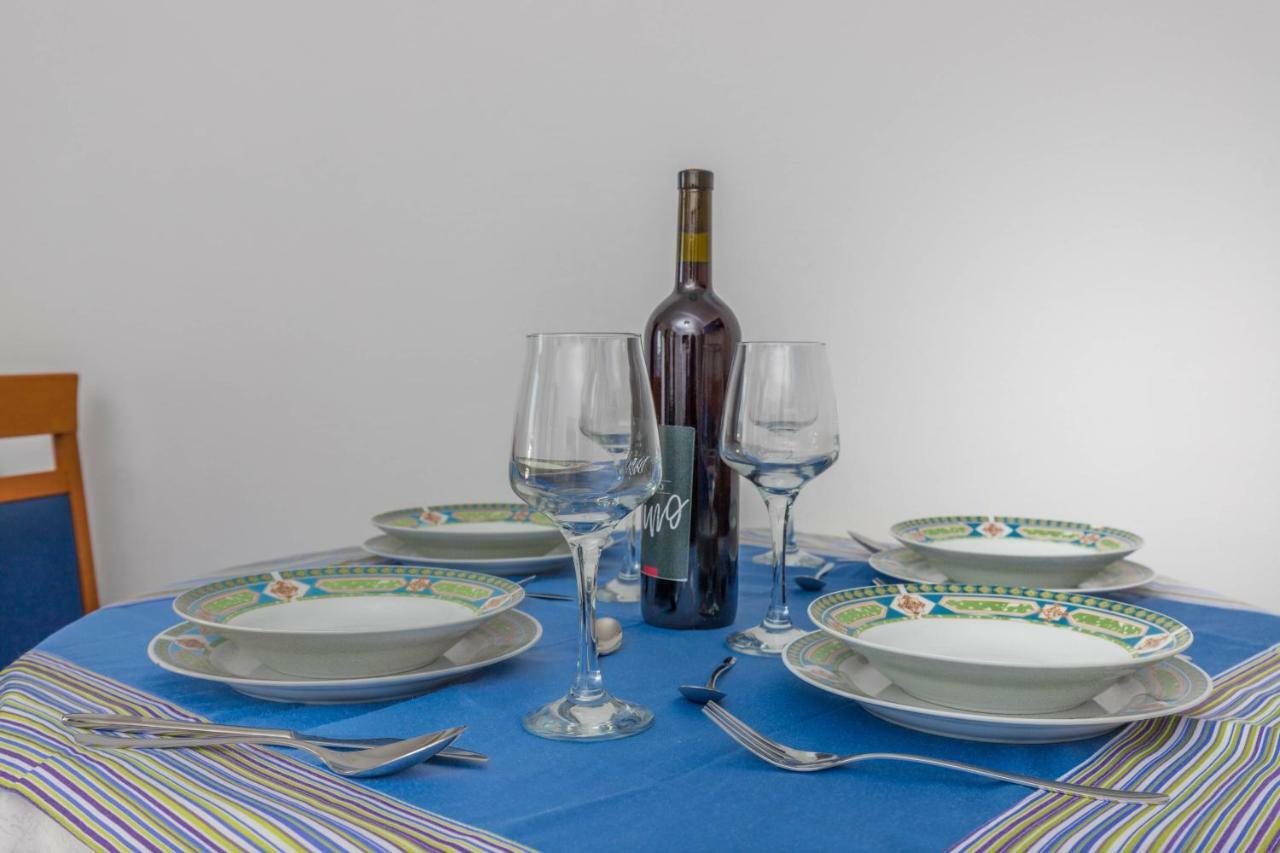 Apartmani Adria Lila Crikvenica 德拉马利 外观 照片